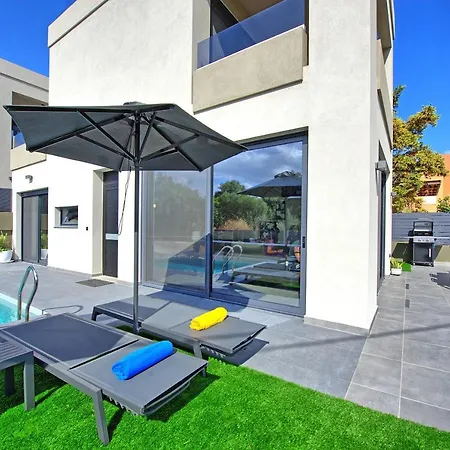 Holiday home Popi - Modern With Private Pool By Posarellivillas *